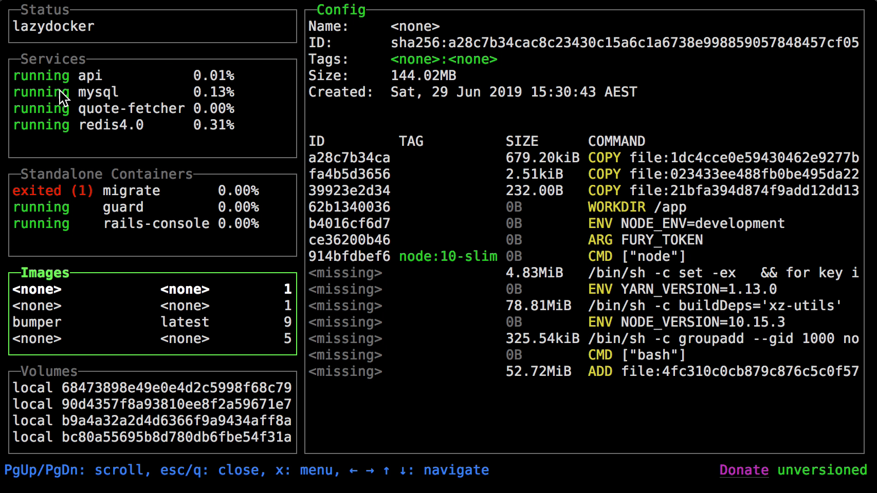 lazydocker affichant les services, conteneurs, images, volumes et la config d'un conteneur