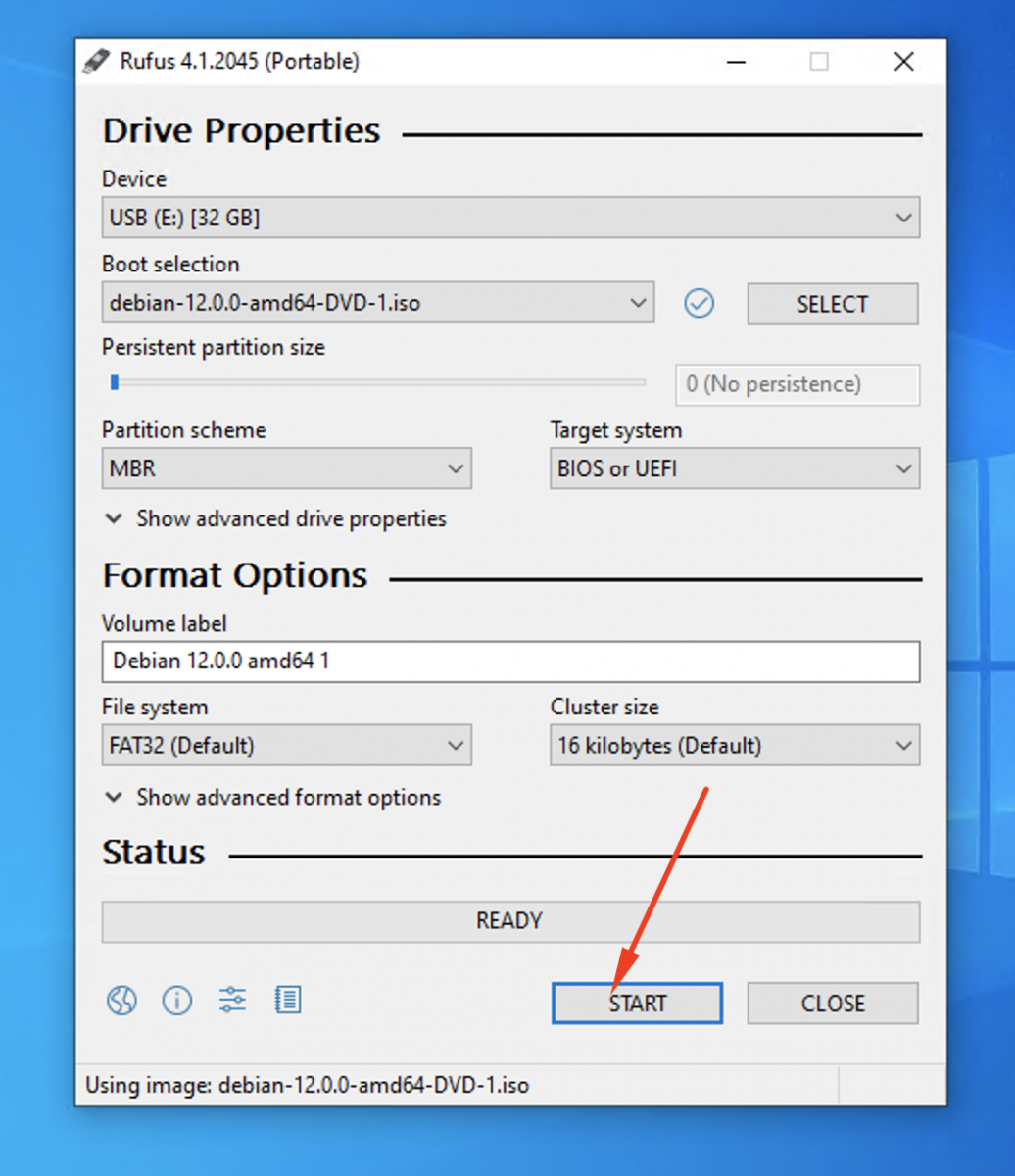 Rufus configuré pour écrire l'ISO Debian