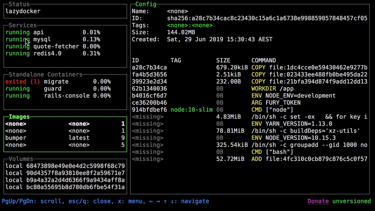 lazydocker affichant les services, conteneurs, images, volumes et la config d'un conteneur
